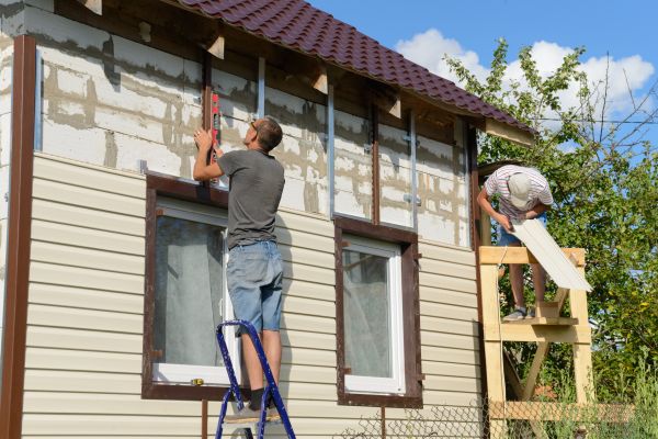 Cost of Handyman Siding Repair in Eau Claire