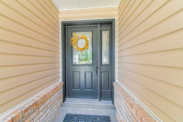 Cost of Siding Panel Repair in Eau Claire