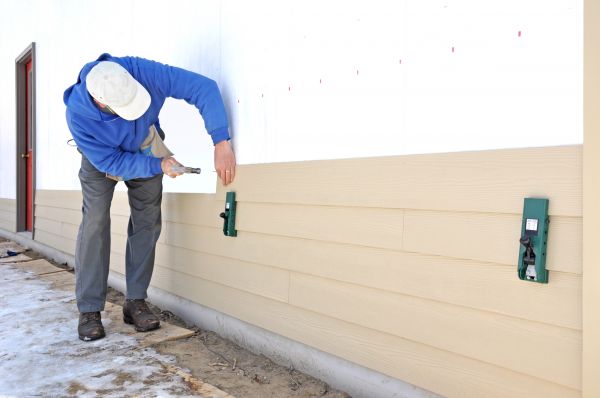 Cost of Siding Panels Installation in Eau Claire